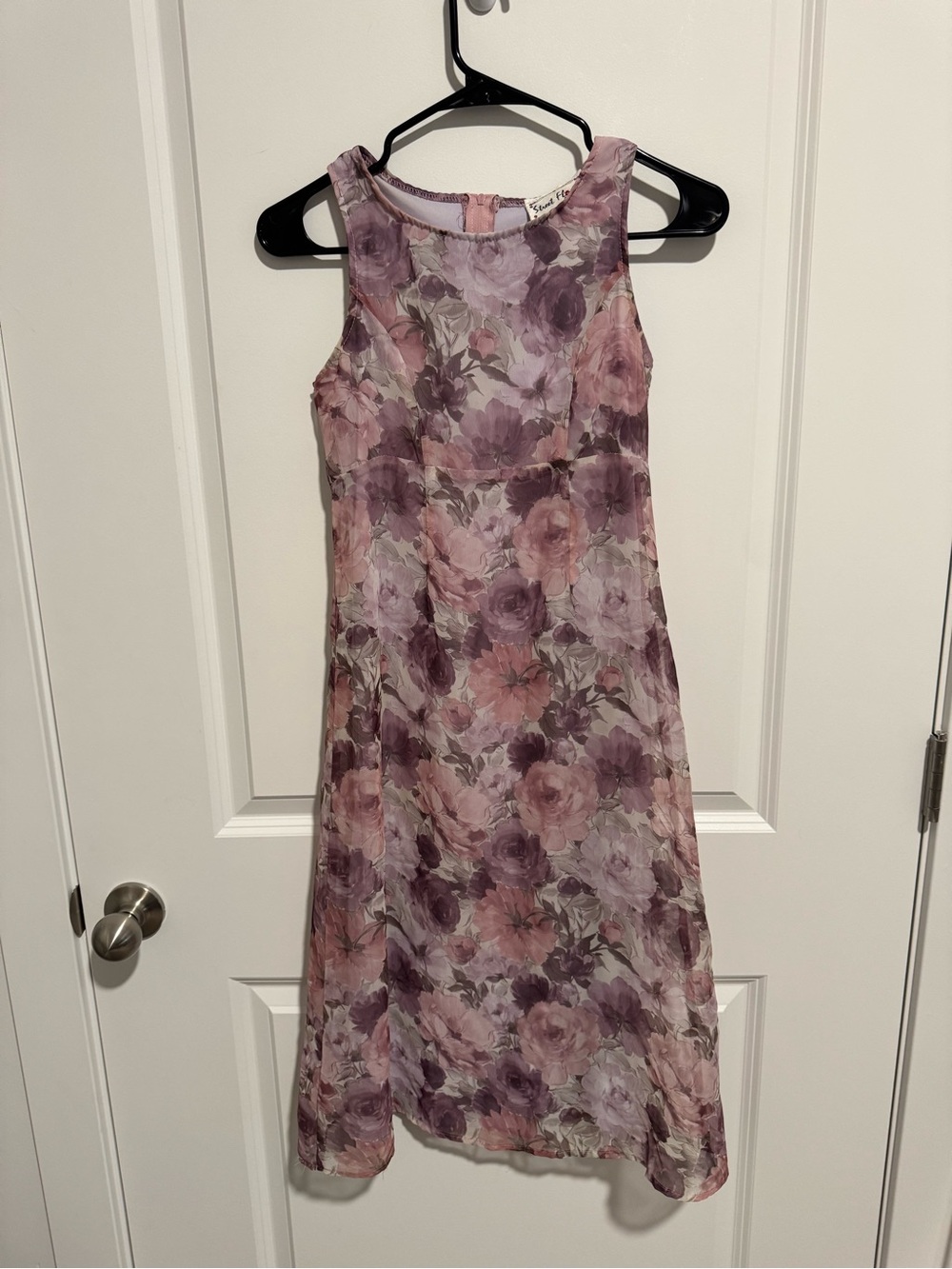 Vintage 90s Sleeveless Floral Midi Dress in Pink and Purple
